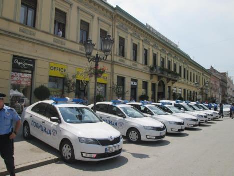 promocija-nova-klasa-policajaca-novi-sad.jpg