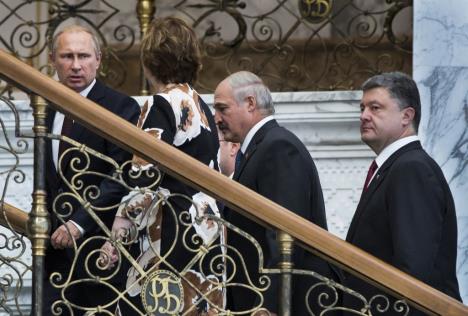 putin-eston-lukasenko-porosenko-samit-minsk-ap.jpg