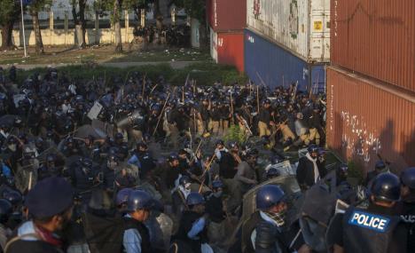 pakistan-protest-ptv.jpg