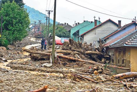 srbija-poplave-tanjug-srdjan-ilic.jpg