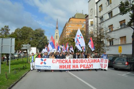 treca-srbija-protest-skupstina-vojvodine.jpg