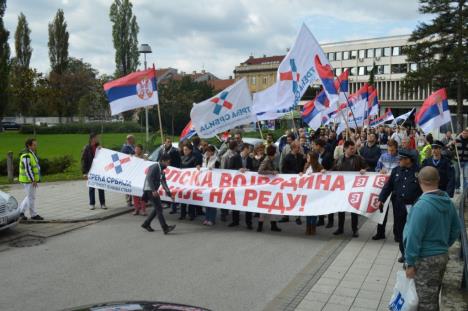 treca-srbija-protest-skupstina-vojvodine.jpg