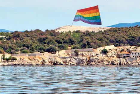 goli-otok-fotomontaza.jpg