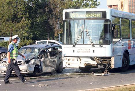 gsp-beograd-vozaci-soferi-umor-udes-kurir-stampano.jpg