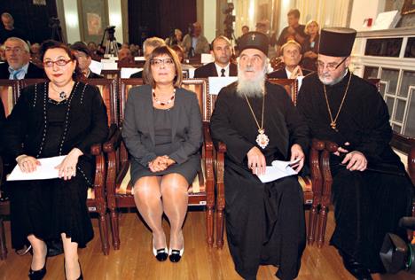 maja-gojkovic-nikola-hajdin-marina-lopicic.jpg