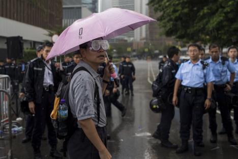 hongkong-demonstracije-policija.jpg