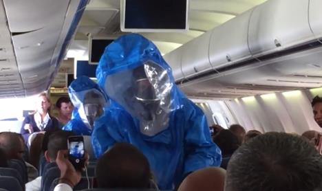 avion-ebola-sala.jpg