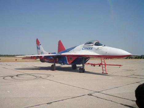 akro-grupa-strizi-mig29.jpg