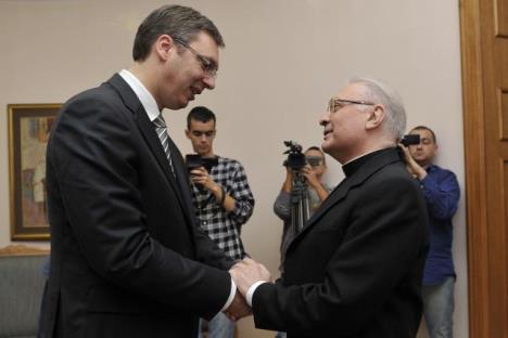 aleksandar-vucic-papski-nuncije.jpg