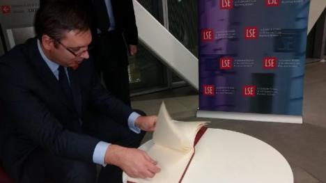 vucic-u-londonu-3.jpg