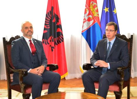 edi-rama-aleksandar-vucic-docek.jpg