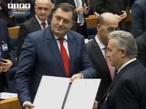 milorad-dodik-polaze-zakletvu.jpg