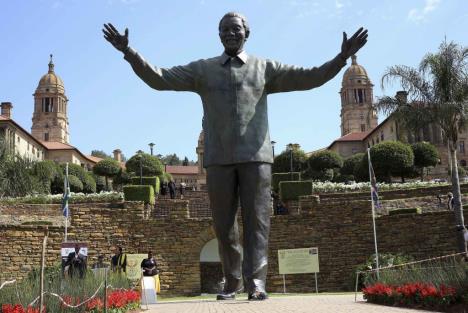 nelson-mandela-statua-park-slobode.jpg