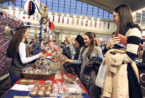 sara-kirbi-bazar-tradicija-klub-zena.jpg