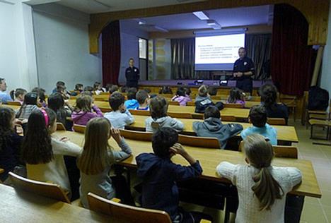 komunalana-policija-deca-predavanje.jpg