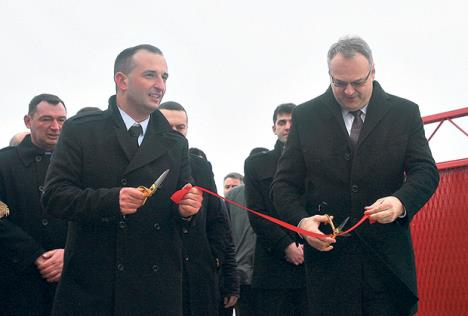 knez-garar-prozvodnja-firma-svinje-uzgoj-knez-petrol.jpg