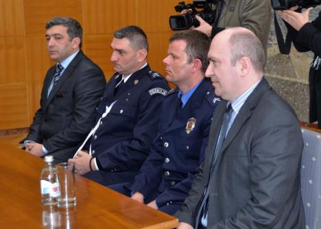 nebojsa-stefanovic-nagradjeni-policajci.jpg