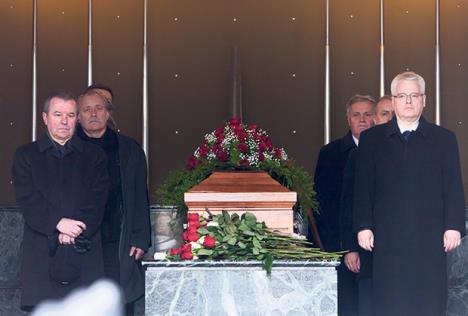 kemal-monteno-ivo-josipovic-komemoracija-zagreb.jpg