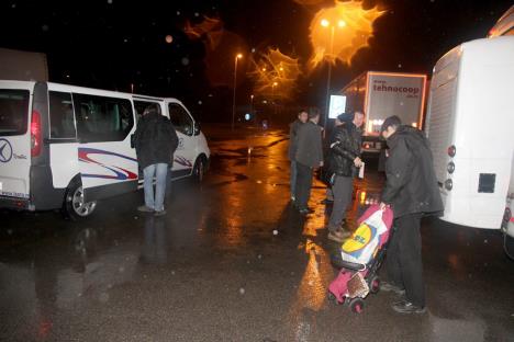 putnici-lastinog-autobusa-koji-se-prevrnuo.jpg