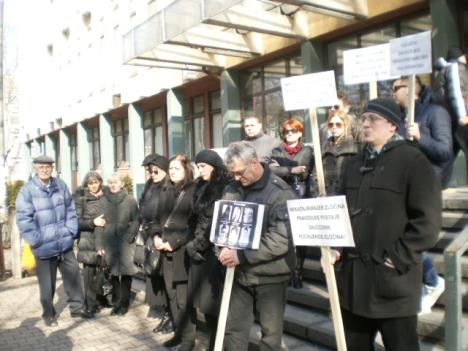 slucaj-kontrast-protest-roditeljideca-nastradali.jpg