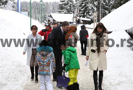 snezana-dakic-zerka-vucic-kopaonik.jpg