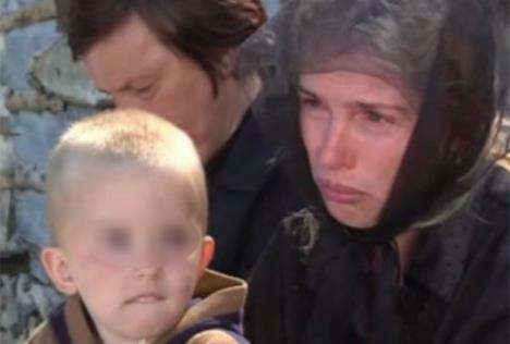 Drita Lepović sa sinom Aleksandrom nakon smrti muža