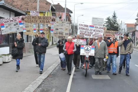 radnici-magnohrom-protest-krealjevo.jpg