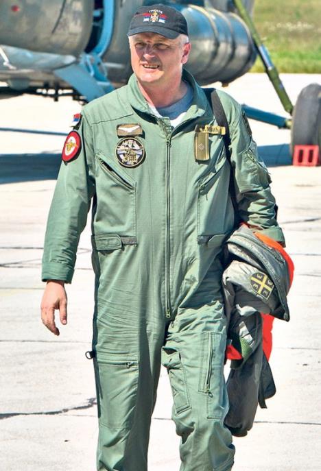 pilot-omer-mehic.jpg