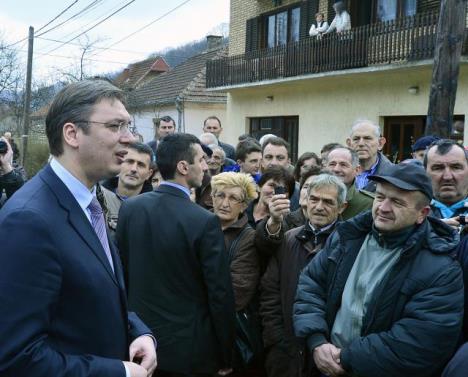 vucic-krupanj-dzinsi-otvaranje.jpg