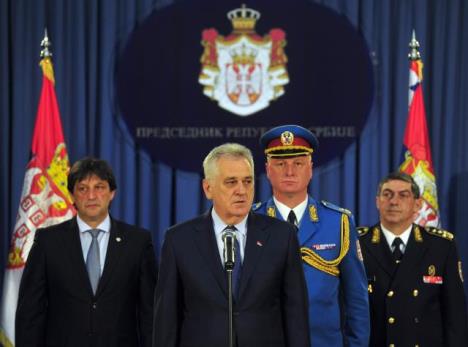 tomislav-nikolic-vojni-vrh-prijem-dan-vojske-srbije.jpg