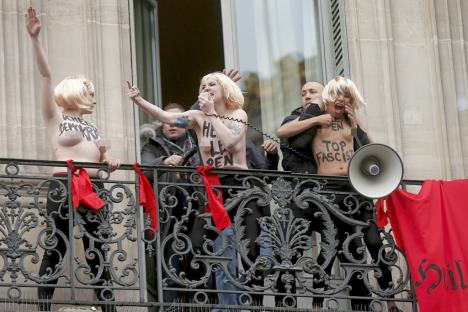 femen-marin-le-pen-protest.jpg