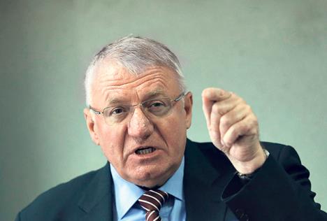 vojislav-seselj-operacija-promene-lice-histopatoloska.jpg