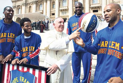 papa-franja-basket-harlem-globtrotersi.jpg