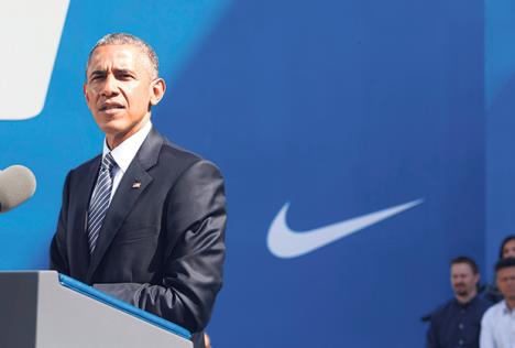 barak-obama-nike.jpg