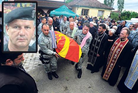 ubijeni-policajci-kumanovo-sahrana-boban-ivanovic.jpg