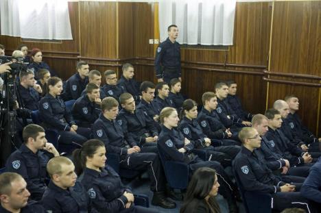 nebojsa-stefanovic-policija-sremska-kamenica.jpg