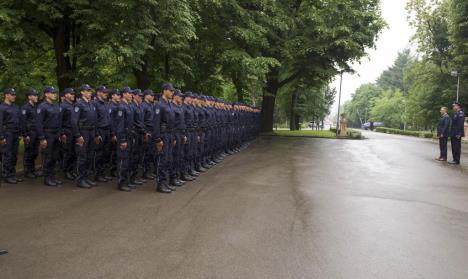 nebojsa-stefanovic-policija-sremska-kamenica.jpg