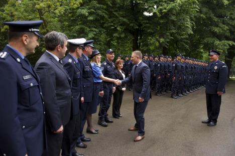 nebojsa-stefanovic-policija-sremska-kamenica.jpg