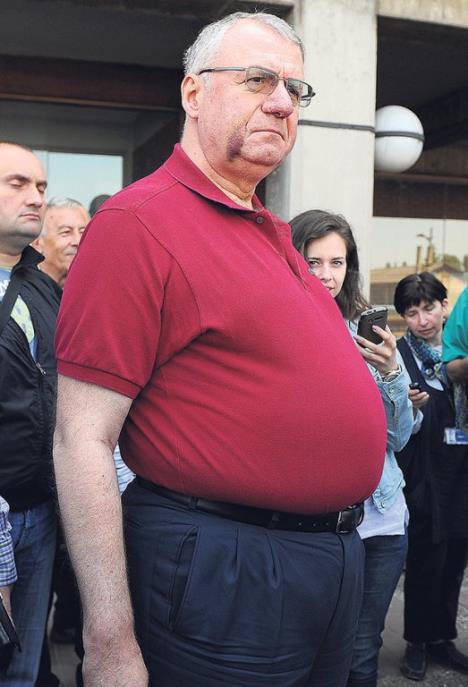 vojislav-seselj.jpg