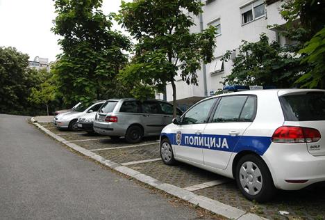 policija-uvidjaj-policijski-auto-beograd-ilustracija.jpg