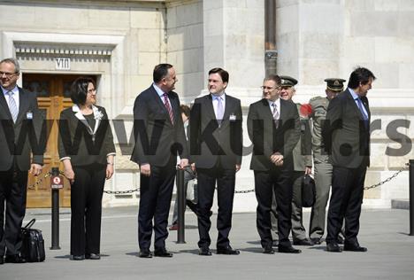 aleksandar-vucic-delegacija-madjarska.jpg