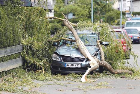 tornado-vetar-razaranje-nevreme-italija-nemacka.jpg