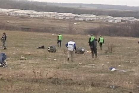 mh17-istrazitelji-na-terenu.jpg
