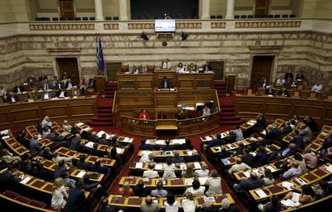 grcka-parlament-glasa-za-predlog-zakona-o-reformi-23.07.2015.jpg