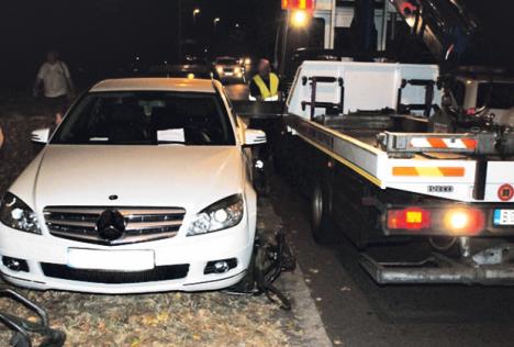 splavovi-parking-servis-pauk-automobili-bogatasi.jpg