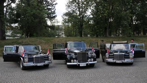 josip-broz-tito-auto-mercedes.jpg