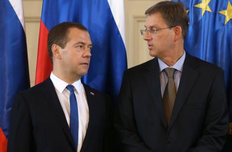 dmitrij-medvedev-i-miro-cerar-27.07.2015.jpg