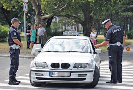 saobracajci-saobracajna-policija-pojas-sigurnosni.jpg