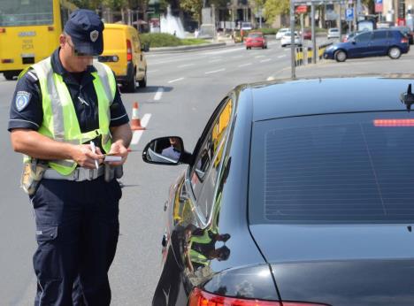 policija-saobracajac-kontrola-provera.jpg