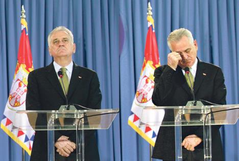 tomislav-nikolic-sns-srpska-napredna-stranka-izlazak.jpg